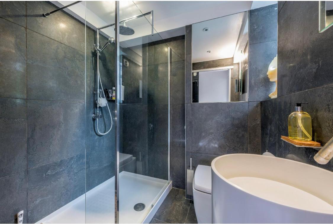 Stunning 3 Bedroom, 3 Bathroom Duplex With Terrace Londra Exterior foto