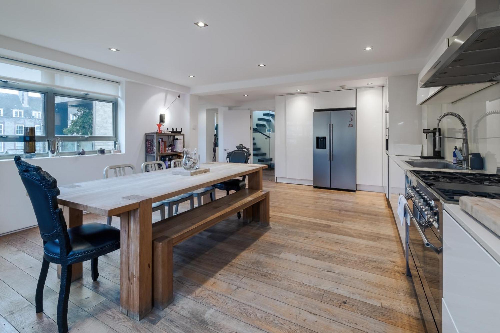 Stunning 3 Bedroom, 3 Bathroom Duplex With Terrace Londra Exterior foto